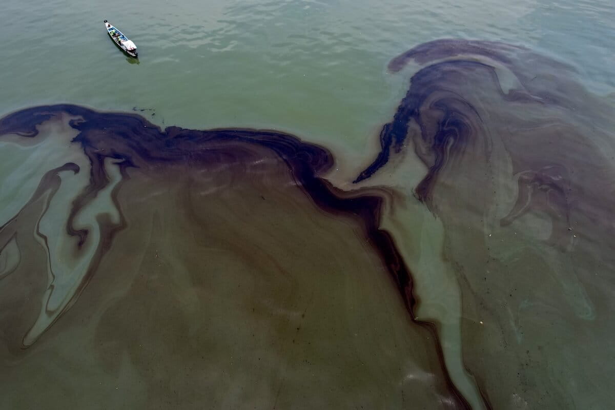 Satellites Reveal the Hidden Scale of Oil Pollution in the Oceans